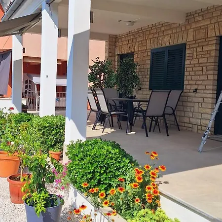 Гостевой дом Adriasobe 4*